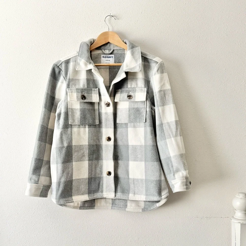 Old Navy Gray and White Plaid Shacket Jacket